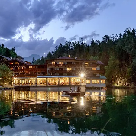 Hotel Parkhotel Tristachersee 4*
