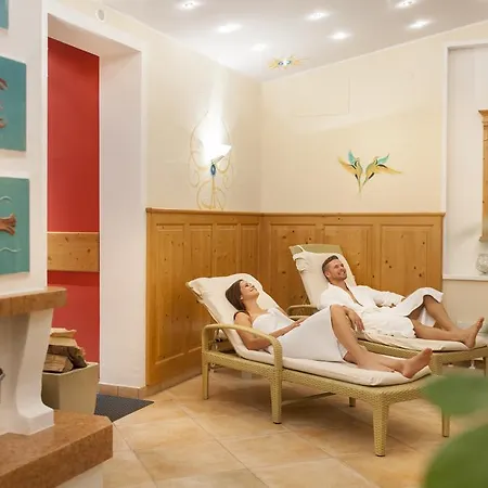 מלון Parkhotel Tristachersee 4*