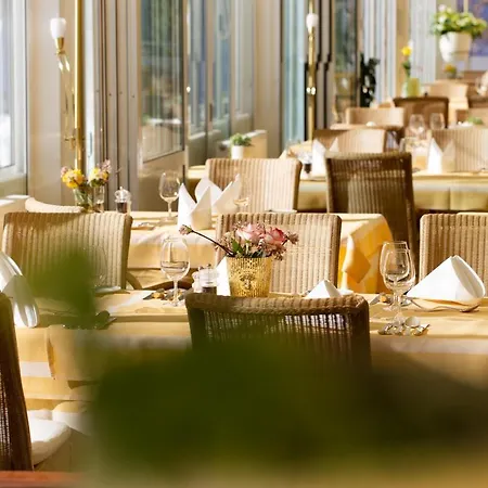 Parkhotel Tristachersee