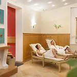 فندق باركهوتيل تريستاشيرسي 4*